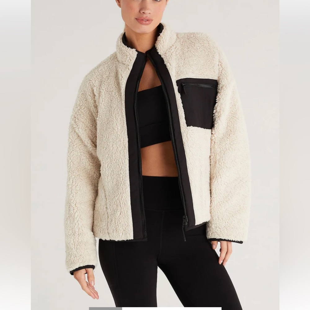 Z Supply ON-THE-GO REVERSIBLE QUILTED SHERPA JACKET